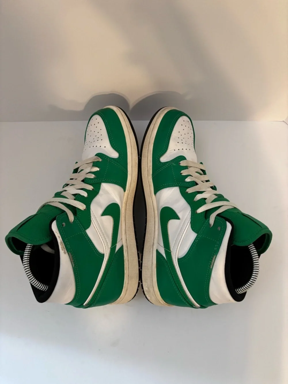 Jordan 1‎ mid size 8.5
